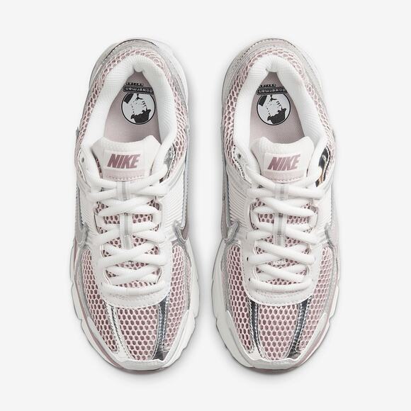 NWT Nike Zoom Vomero 5 VAST GREY/METALLIC SILVER Sneakers 7.5 Women - Picture 4 of 6